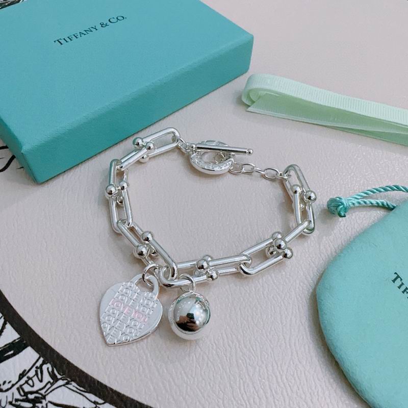 Tiffany bracelet 09yxx80
